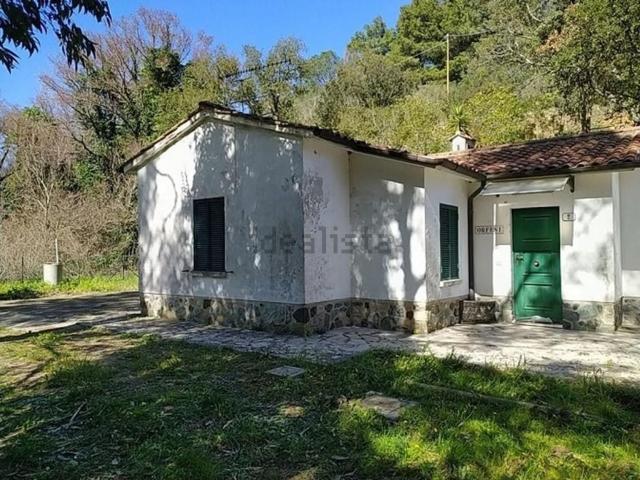 Casa in vendita a Rio, Toscana