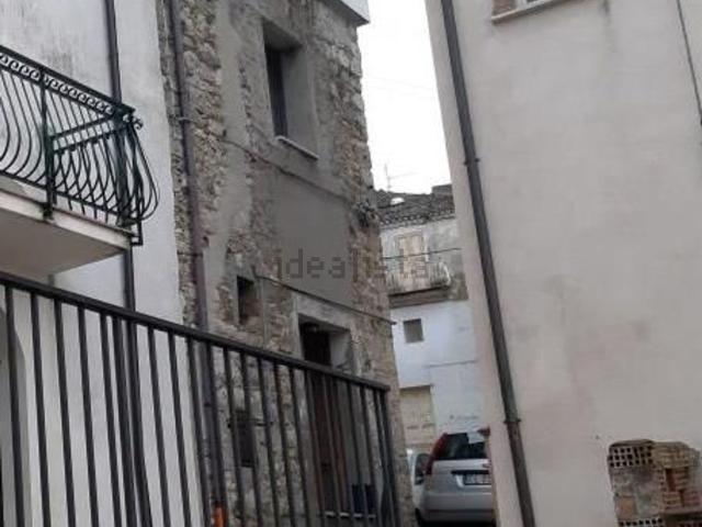 Casa in vendita a Montenero di Bisaccia, Molise