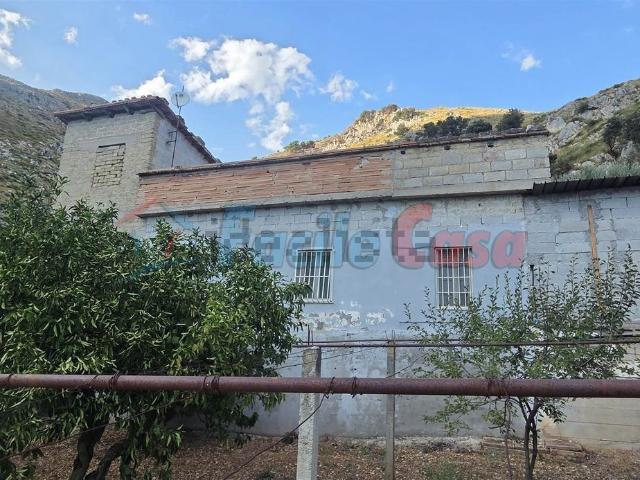 Casa in vendita a Maranola, Formia