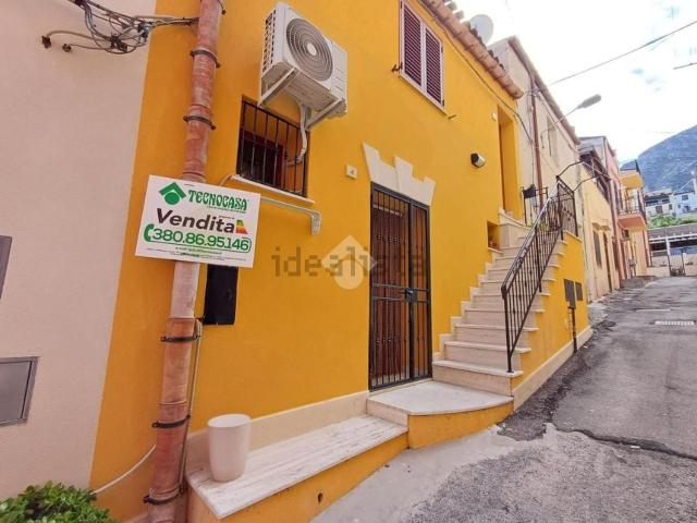Casa in vendita a Castellammare Del Golfo, Sicilia