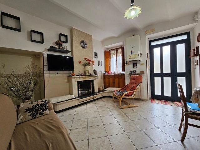 Casa in vendita a Schiavi Di Abruzzo, Abruzzo