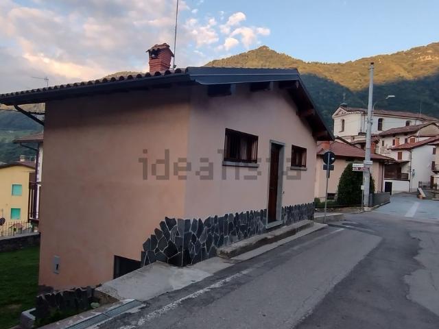Casa in vendita a Comunità Montana della Valle Brembana, Val Brembilla