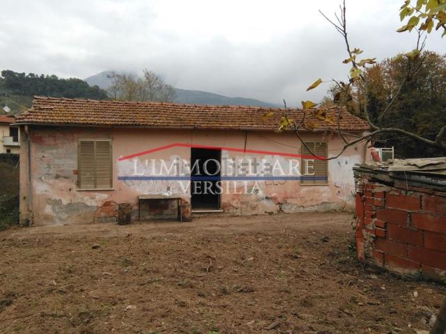Casa in vendita a San Lorenzo, Massa