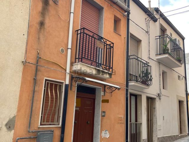 Casa in vendita a Chiaramonte Gulfi, Ragusa