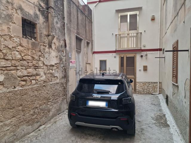 Casa in vendita a Modica Alta, Modica