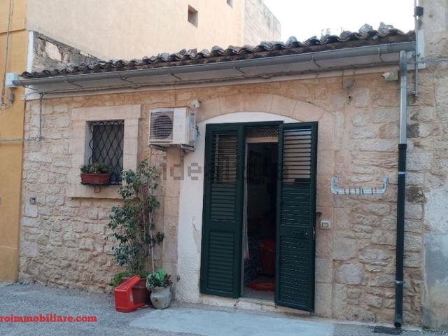 Casa in vendita a Jungi, Scicli