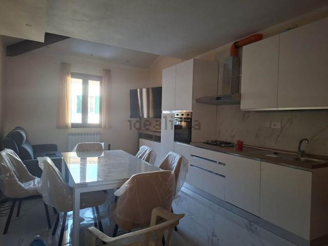 Casa in vendita a Poggio a Caiano, Prato