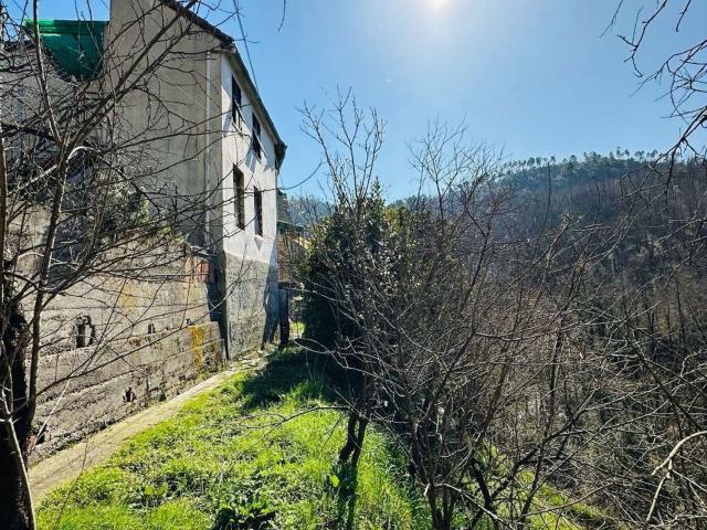 Casa in vendita a Follo, La Spezia