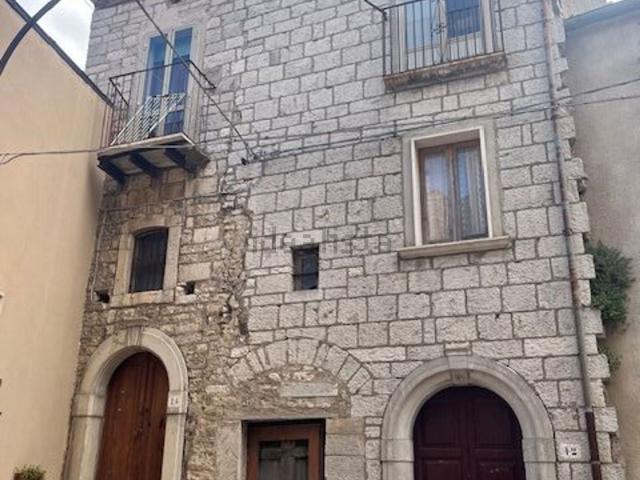 Casa in vendita a Morrone Del Sannio, Molise