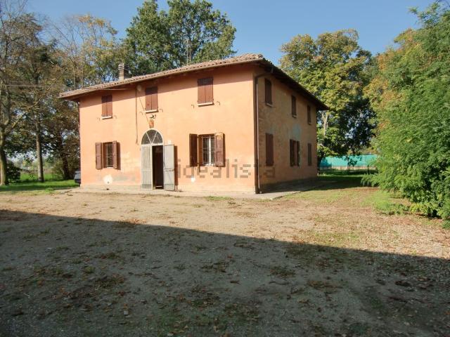 Casa in vendita a Cento, Budrio