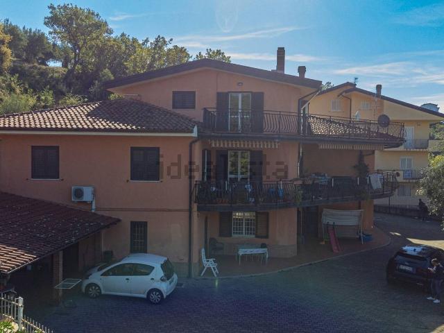 Casa in vendita a Calabria, Cosenza