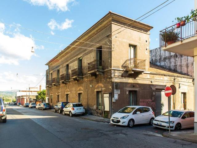 Casa in vendita a Giarre, Sicilia