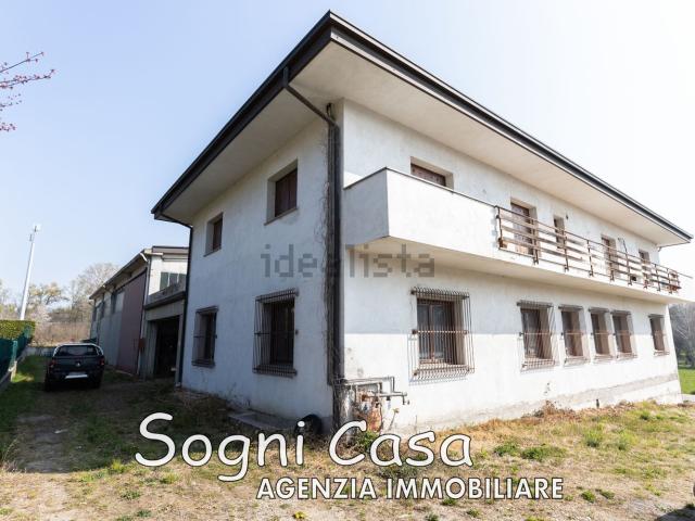Casa in vendita a Agrate, Agrate Conturbia