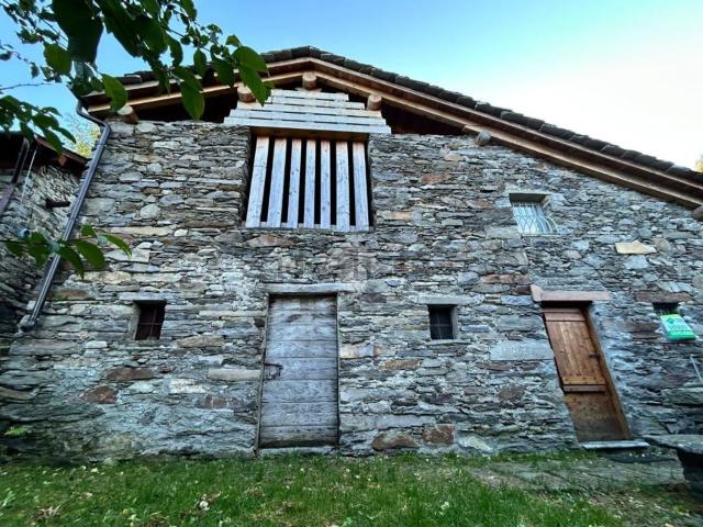 Casa in vendita a Forcola, Lombardia