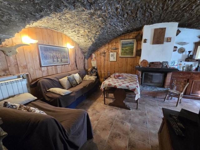 Casa in vendita a Torgnon, Aosta