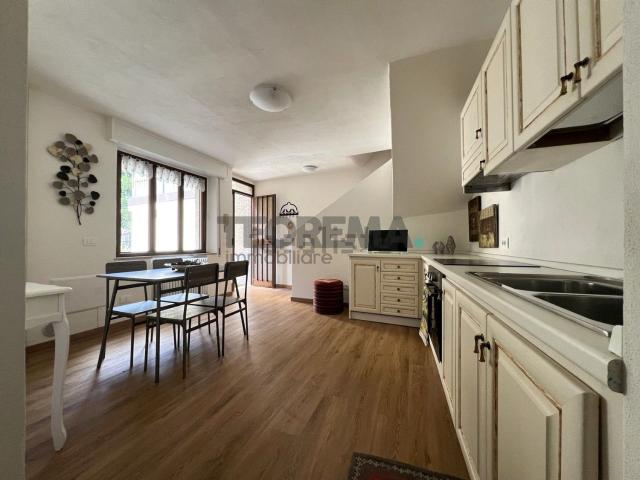 Casa in vendita a Dorga, Castione Della Presolana