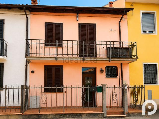 Casa in vendita a Cascina Aguzzafame, Vigevano