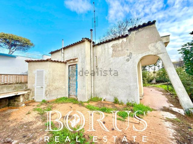 Casa in vendita a Baia Domizia, Cellole