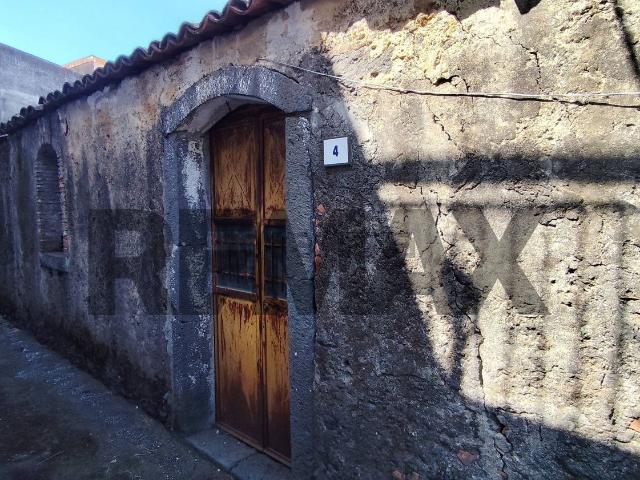 Casa in vendita a Linguaglossa, Sicilia