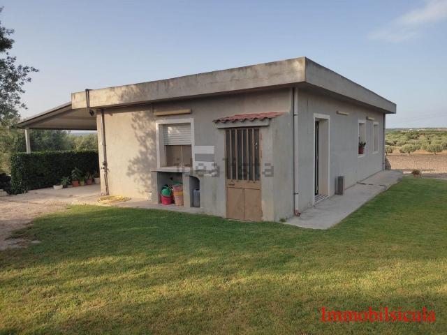 Casa in vendita a Ispica, Sicilia