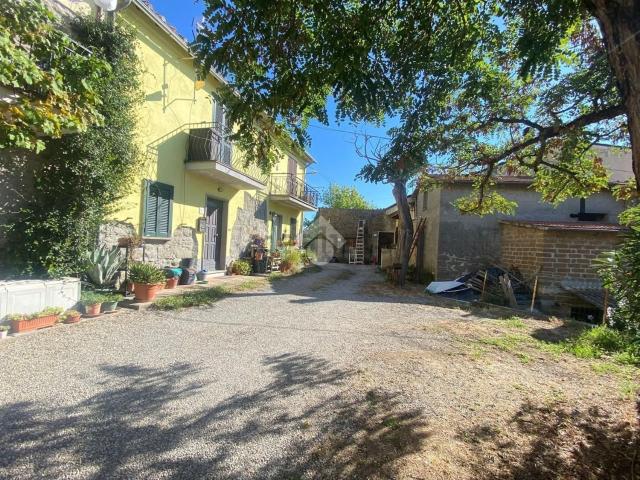 Casa in vendita a Montefiascone, Lazio