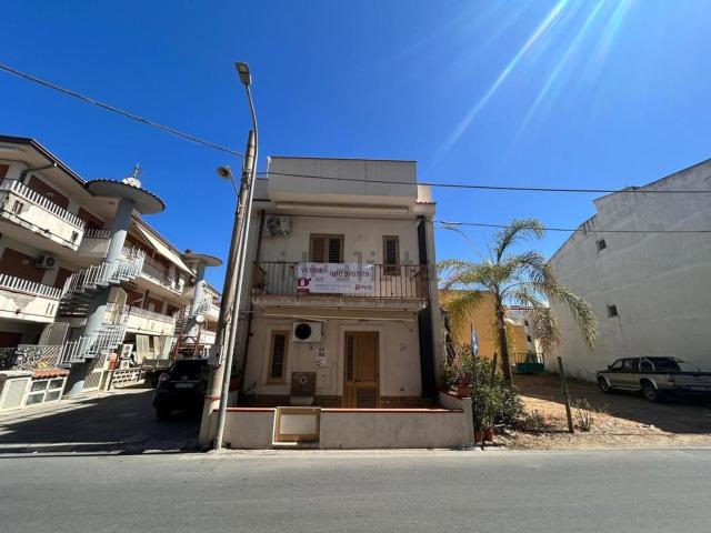 Casa in vendita a Furnari, Sicilia