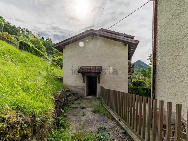 Casa in vendita a Capizzone, Lombardia