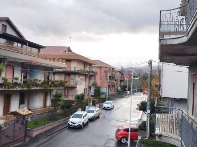 Casa in vendita a Linguaglossa, Sicilia