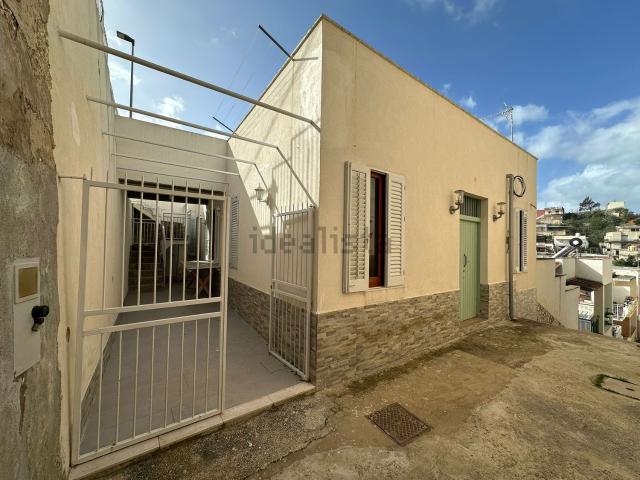 Casa in vendita a Alcamo Marina, Alcamo