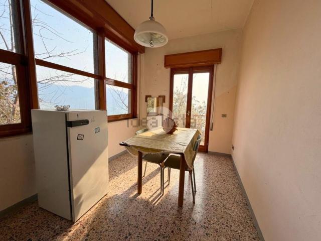 Casa in vendita a Adrara San Rocco, Lombardia