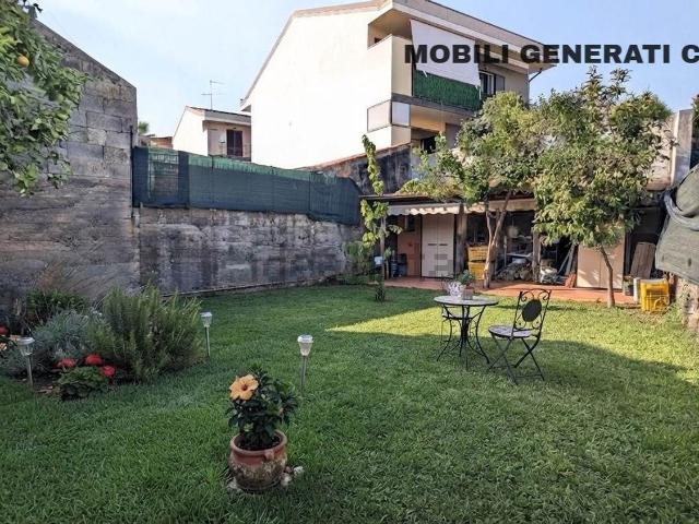 Casa in vendita a Giarre, Sicilia