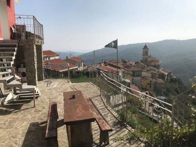 Casa in vendita a Pietrabruna, Liguria