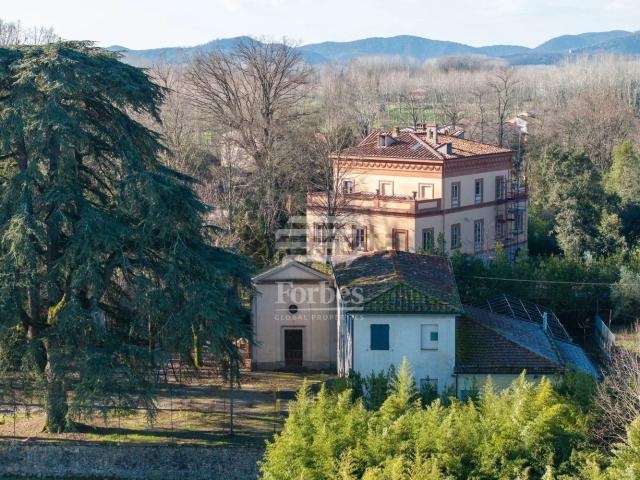 Casa in vendita a Ponte San Pietro, Bagni Di Lucca Ponte