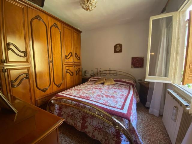Casa in vendita a Follo, Liguria