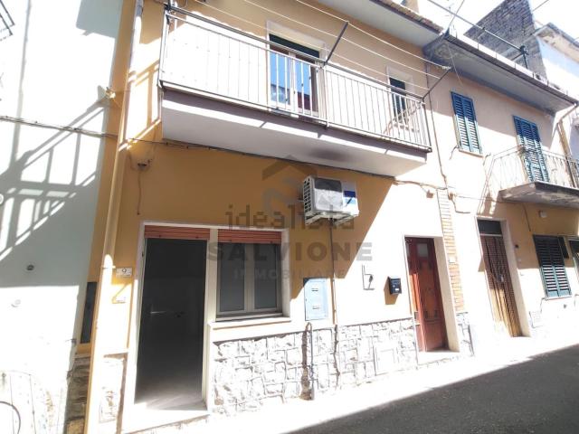 Casa in vendita a San Salvatore Telesino, Campania