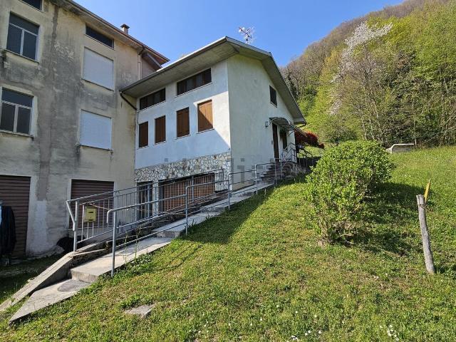 Casa in vendita a Valli Del Pasubio, Veneto