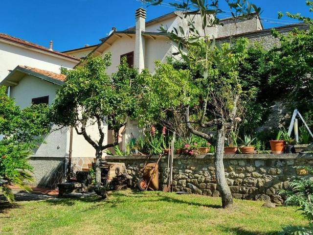 Casa in vendita a Unione di comuni Montana Lunigiana, Fivizzano