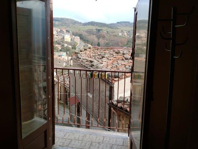 Casa in vendita a Montalbano Elicona, Sicilia