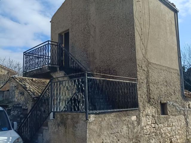 Casa in vendita a Fara Filiorum Petri, Abruzzo