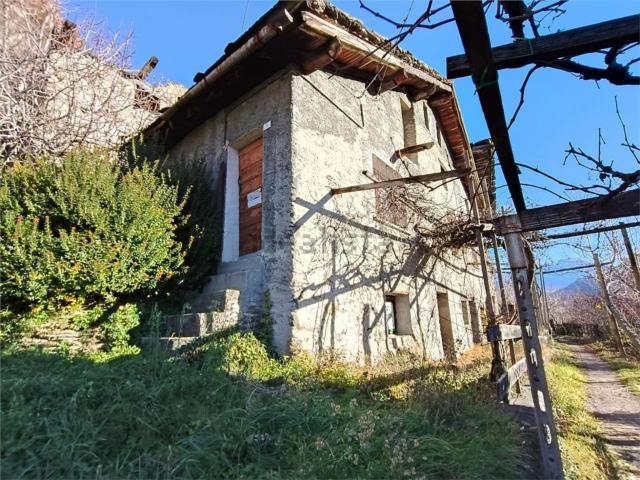 Casa in vendita a Chambave, Aosta