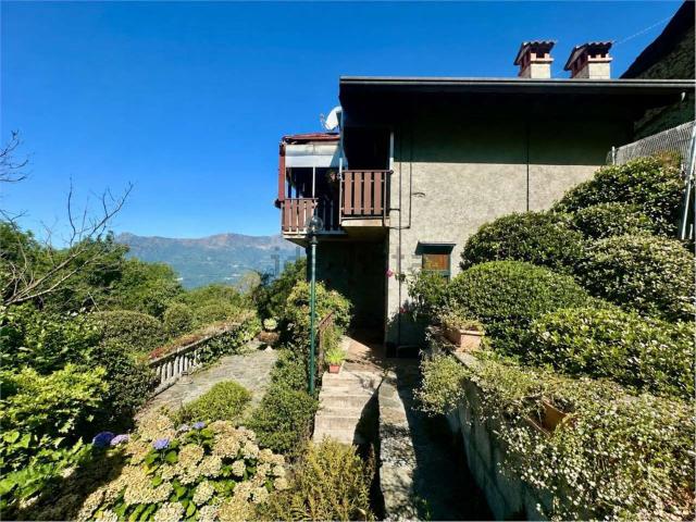 Casa in vendita a Bellano, Lombardia