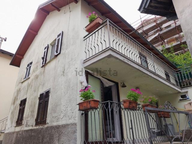 Casa in vendita a Torriglia, Liguria