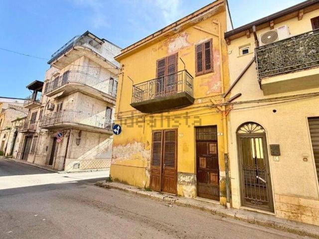 Casa in vendita a Partinico, Sicilia
