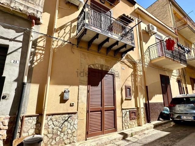 Casa in vendita a Partinico, Sicilia