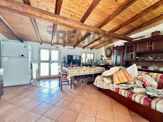 Casa in vendita a Centuripe, Enna