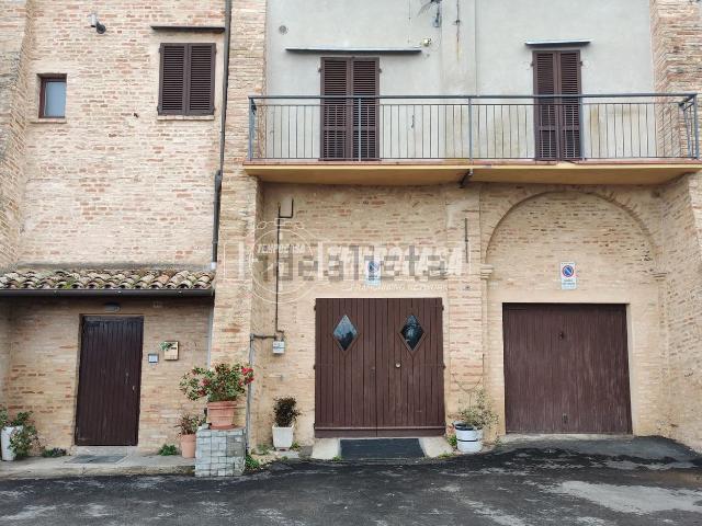Casa in vendita a Marche, Macerata