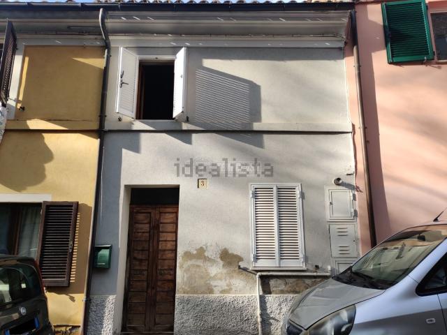 Casa in vendita a Castelnuovo, Marche