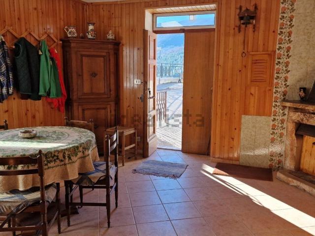 Casa in vendita a Sante Marie, Abruzzo