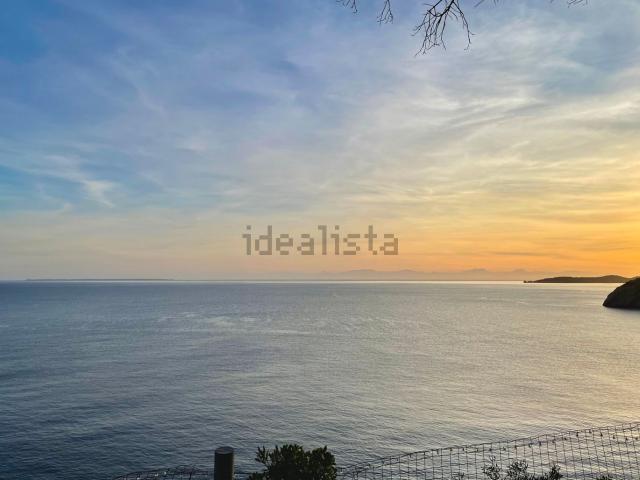 Casa in vendita a Campo nell'Elba, Colle Di Palombaia