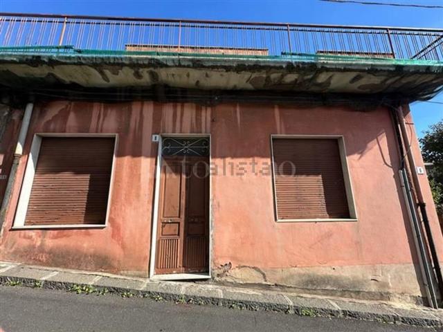 Casa in vendita a Ficarazzi, Aci Castello
